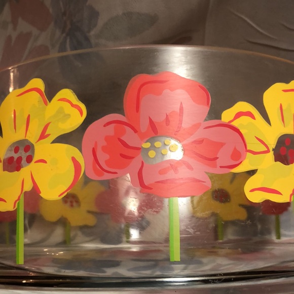 Acrylic Lidded Bowl & 11 pieces of Stainless Silverware (set is missing a spoon) - Picture 7 of 13